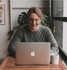 Taylin Simmonds – Micro-Writer System (AI Companion)